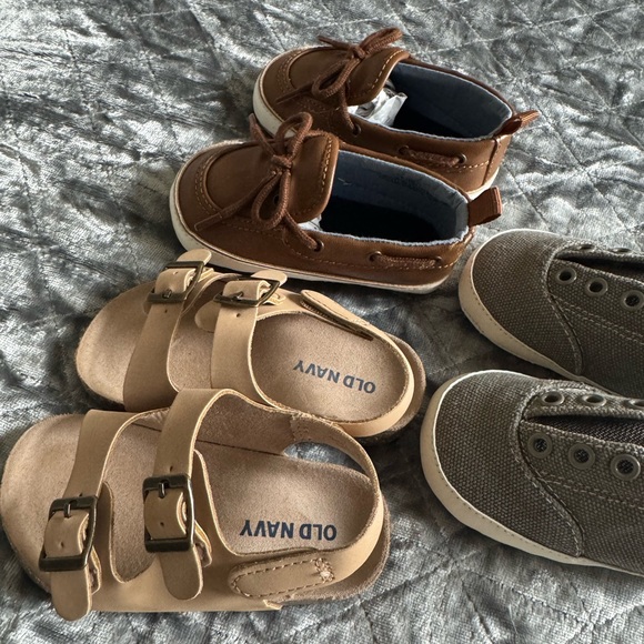Infant Old Navy Shoe Bundle - Picture 3 of 4